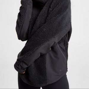 nike thermal fleece sherpa pullover